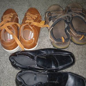 Boys size 12/13 shoes